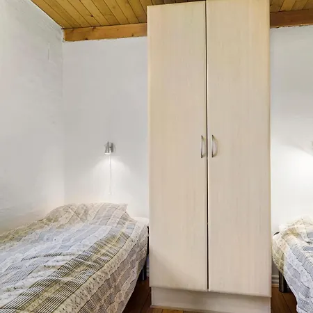 펜션 4 Bedroom Pet Friendly In *