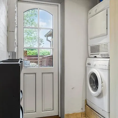 4 Bedroom Pet Friendly In