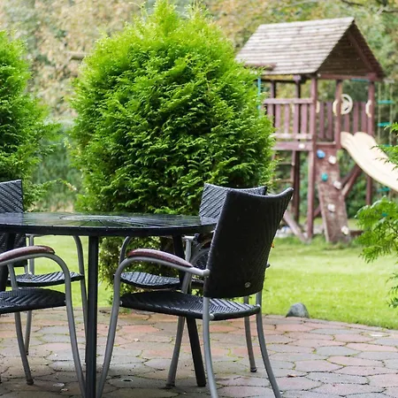 4 Bedroom Pet Friendly In Holiday home *