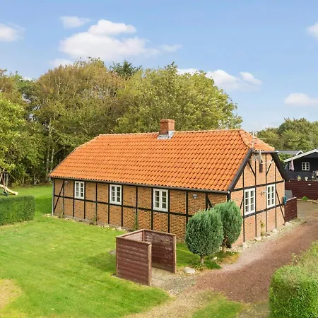 Dom wakacyjny 4 Bedroom Pet Friendly In *