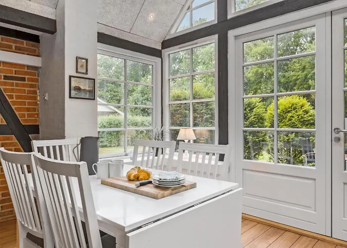 Dom wakacyjny 4 Bedroom Pet Friendly In