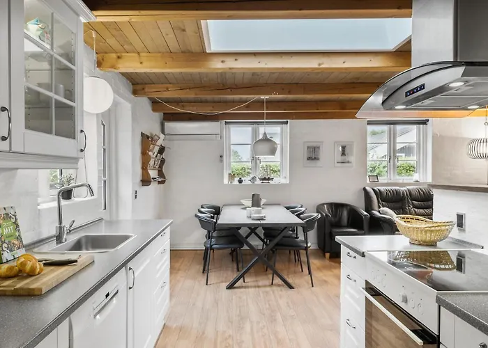 4 Bedroom Pet Friendly In Dom wakacyjny Hemmet