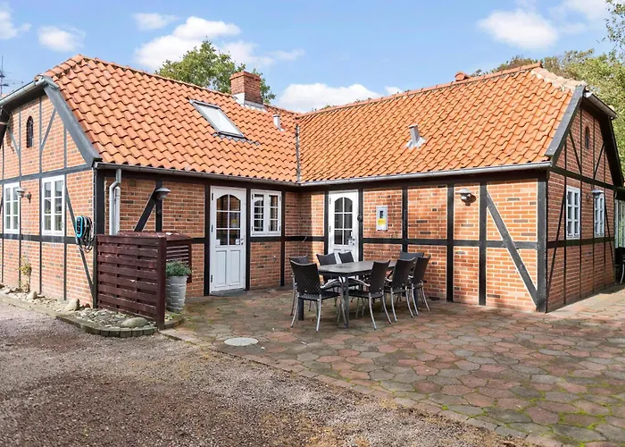 Dom wakacyjny 4 Bedroom Pet Friendly In Hemmet